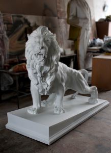 Aslan_Heykeli_150cm_Yukseklik_200cm_Genislik